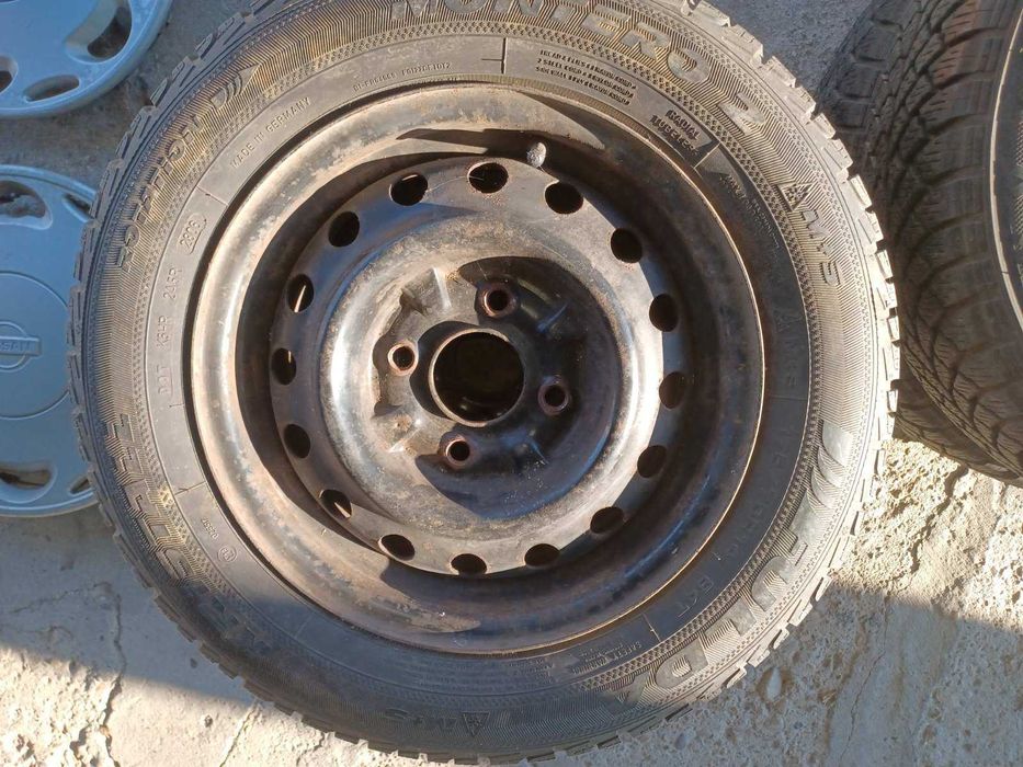 Нисан Примера /Nissan Primera 1.6 (90 Hp)/ + джанти със зимни гуми