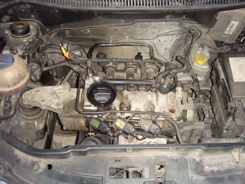 CUTIE VITEZE MANUALA 1.2 B VW POLO 9N