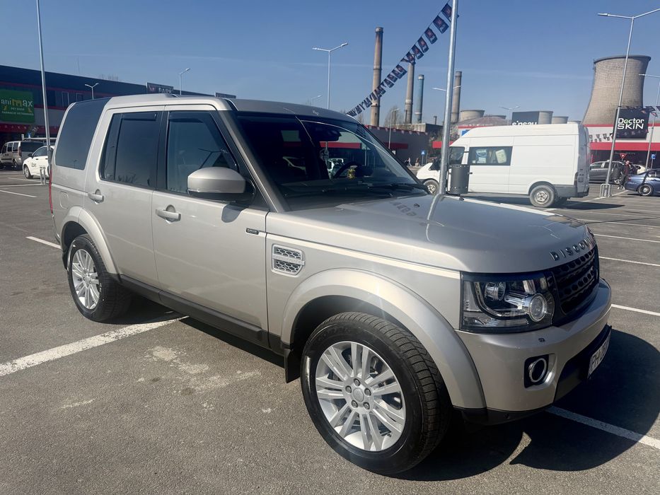 Land Rover Discovery 4