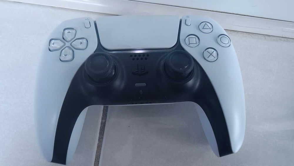 PS5 Pro + Unitate DVD + Garantie eMAG FEB 2027