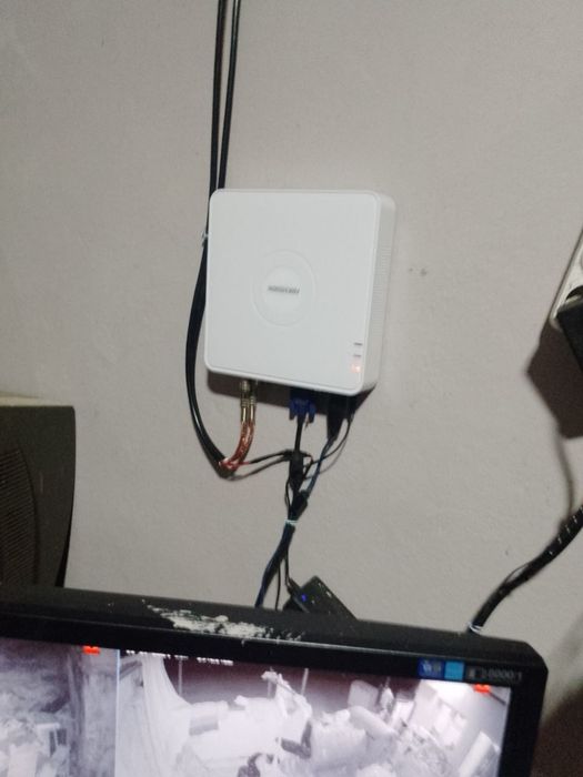 Ustanofka kameranablyudeniya damafon.