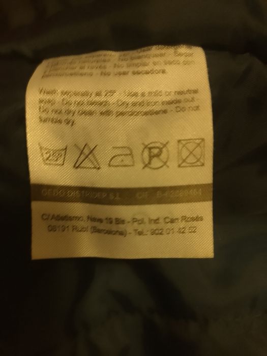 Geacă bărbătească impermeabila/matlasata/gluga Made in Spania