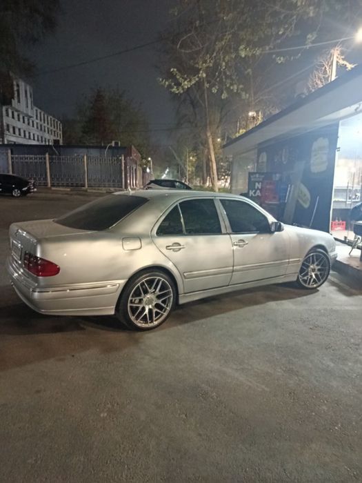 Sotiladi w210 Avangarde 1999 yil
