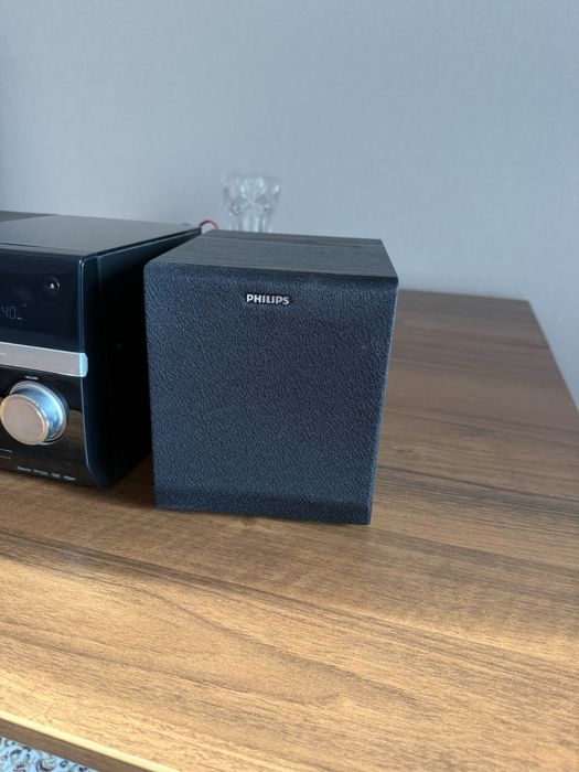 Продам музыкальный центр Philips