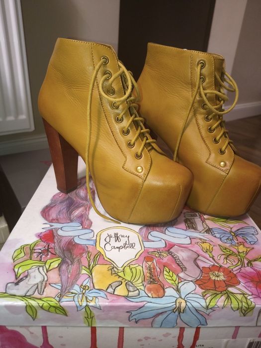 Botine  Jeffrey Campbell