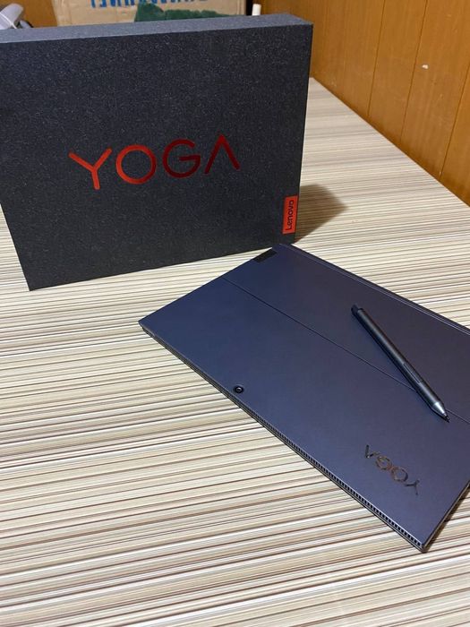 Lenovo YOGA. ...