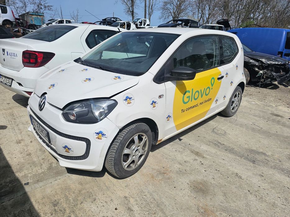 Dezmembrez Volkswagen Up - 1 (2011 - 2020), 1.0 benzina, manual, CHYA, QCF