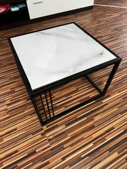 Oferta masuta de cafea cu design modern,realizat din profil metalic.
