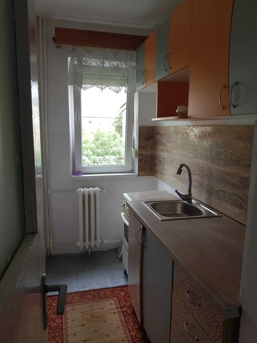 Dau in chirie apartament Oradea Nufarul 2 camere semidecomandat etaj3