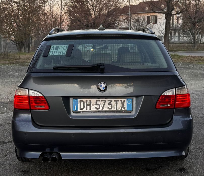 Bmw E61 530xd 235кс. На части