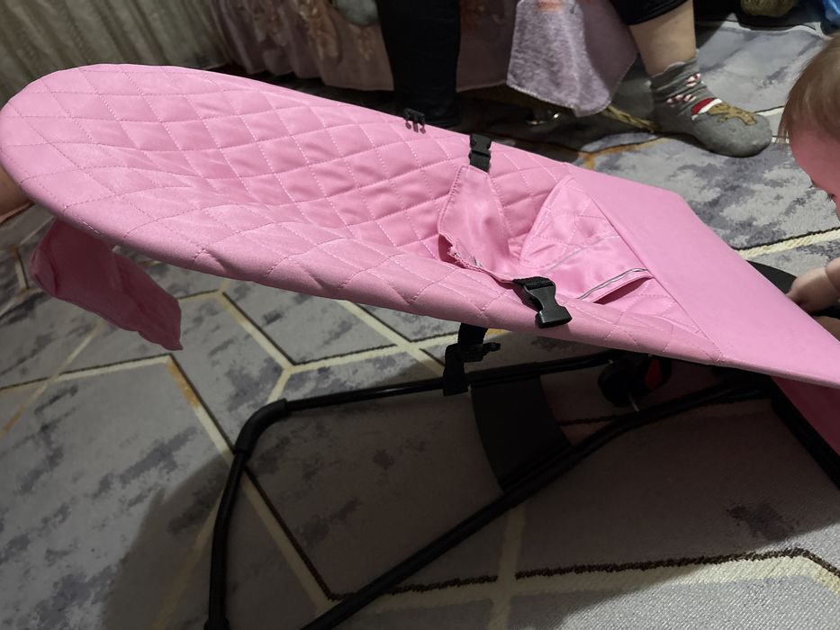 Шезлонг в хорошем состоянии