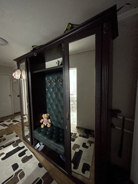Продам хорошую прихожую