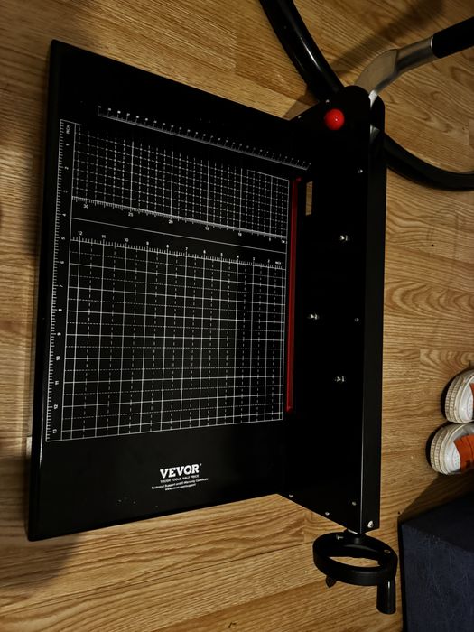 Ghilotina Vevor capacitate taiere 400 coli odata hartie 80 gr