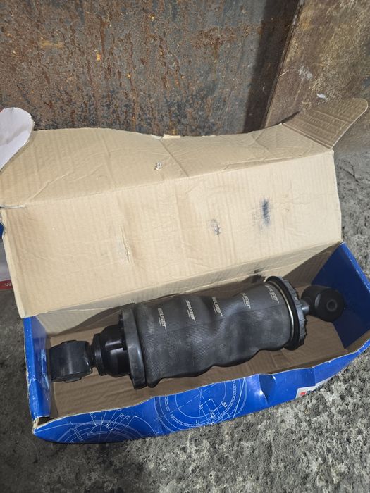 Амортизатор кабины с пневмобаллоном