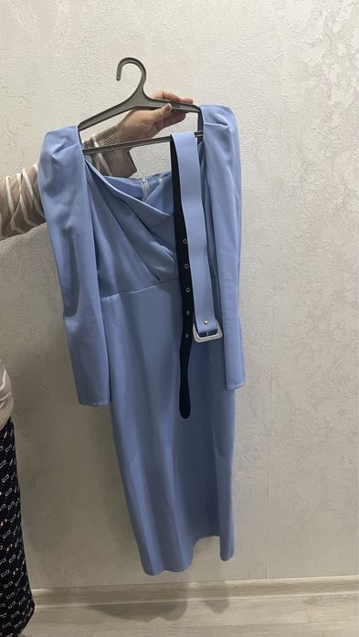 Продается платье