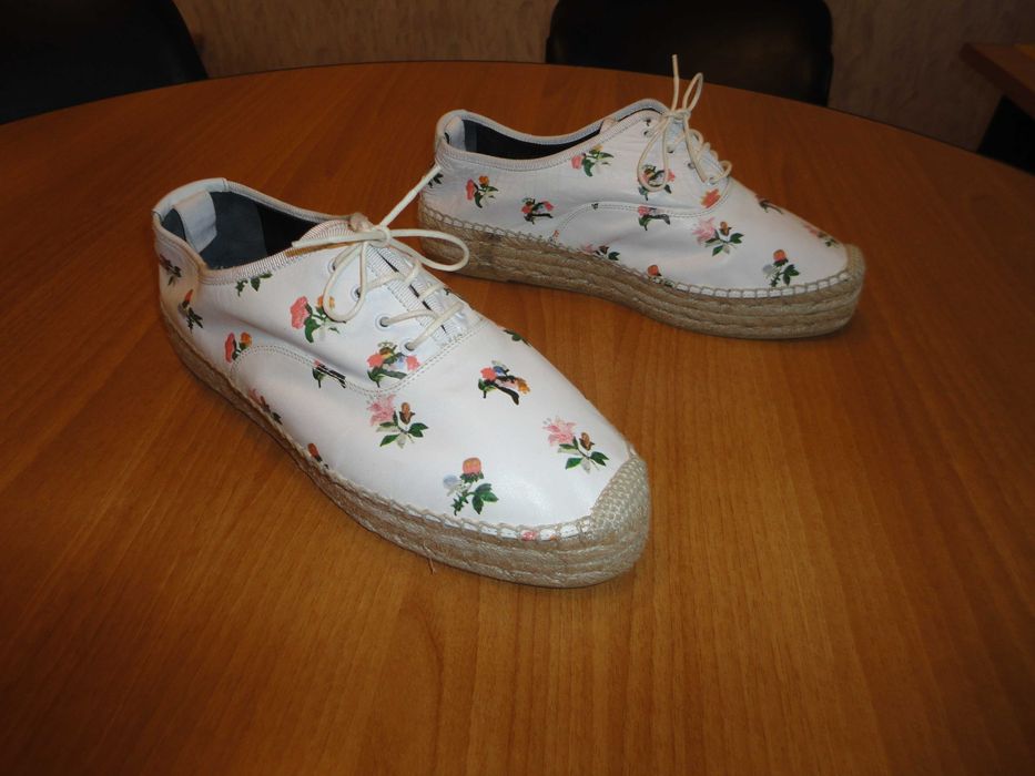 N40 Saint Laurent/нови/оригинални еспадрили