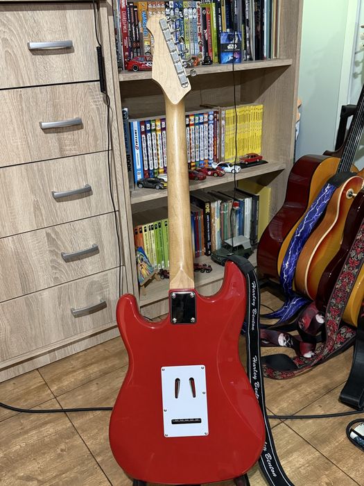 Китара harley benton st62 VT