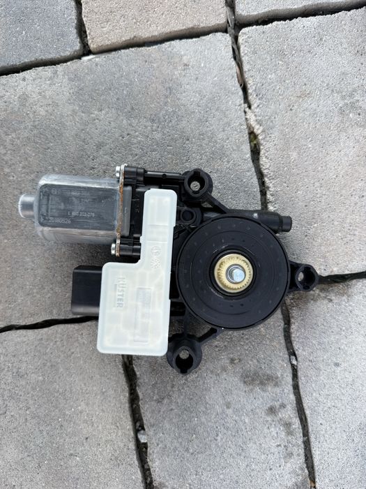 Оборудване от врати G32 630GT 2020г