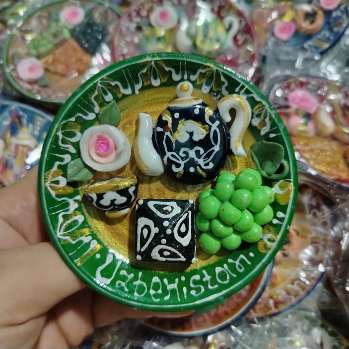 Магнитики для холодильника из первых рук.