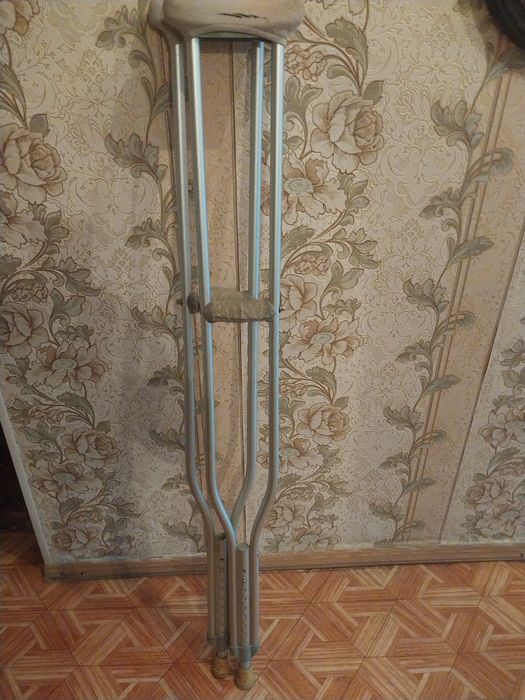 Продам костыли в хорошем состоянии