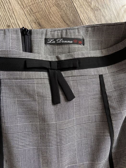 Fusta office gri La Donna 36 noua