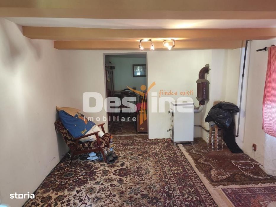 Casa, anexe si teren Floresti  Prahova 1075mp.!