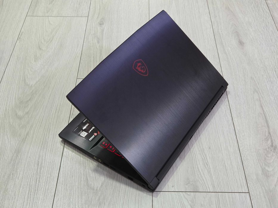 i5 | 1650-MaxQ | 8RAM | 256SSD | IPS FHD laptop лаптоп Msi МСИ gaming гейминг