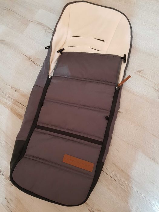 Set carucior copii Mutsy Evo cu Scoica Cybex Aton 5