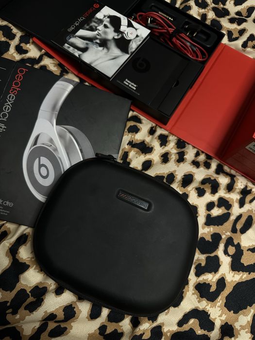 Casti Beats Executive by Dr. Dre
