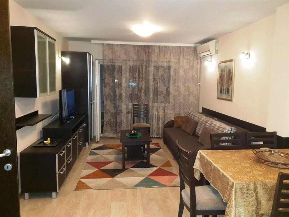 Дава се под наем Двустаен апартамент в Бургас, Изгрев - 63 кв.м за 255 € - Снимка #1