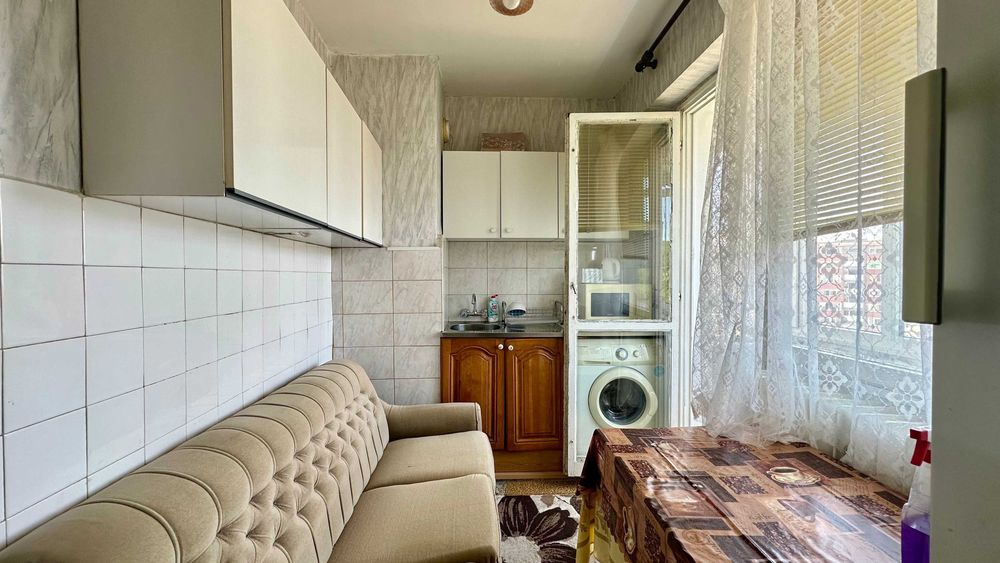 Продава се Двустаен апартамент в Габрово, Център - 57 кв.м за 877 €/кв.м - Снимка #3