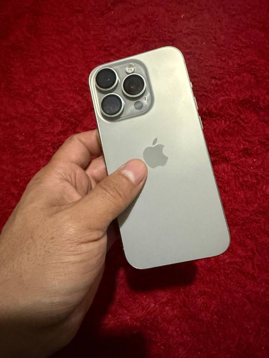 Iphone 15 pro 256/81 ideal