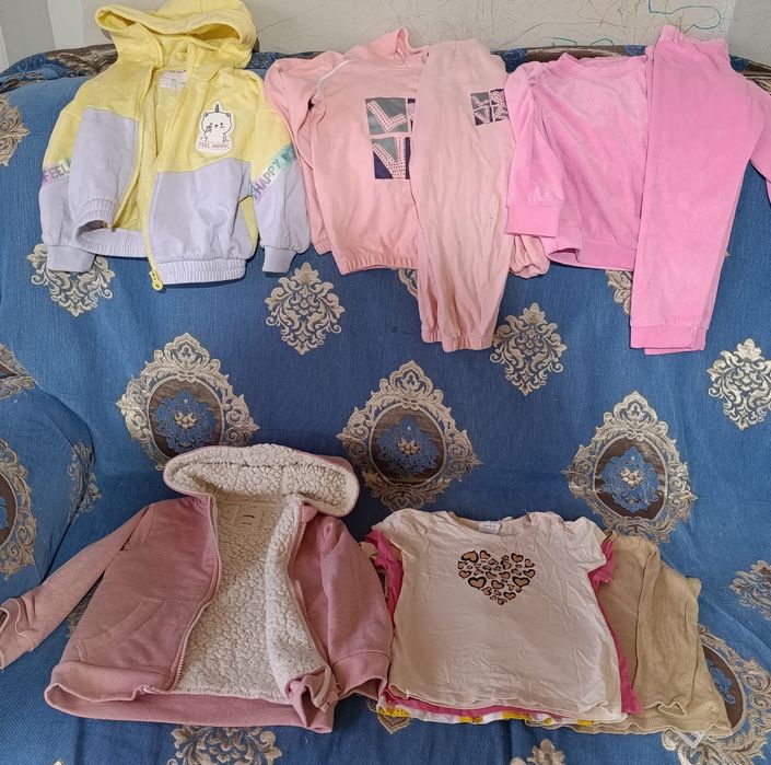 Продам вещи для девочки