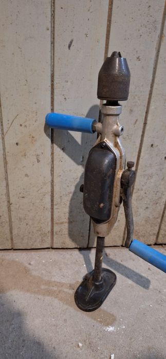 Ръчна дрелка в добро състояние