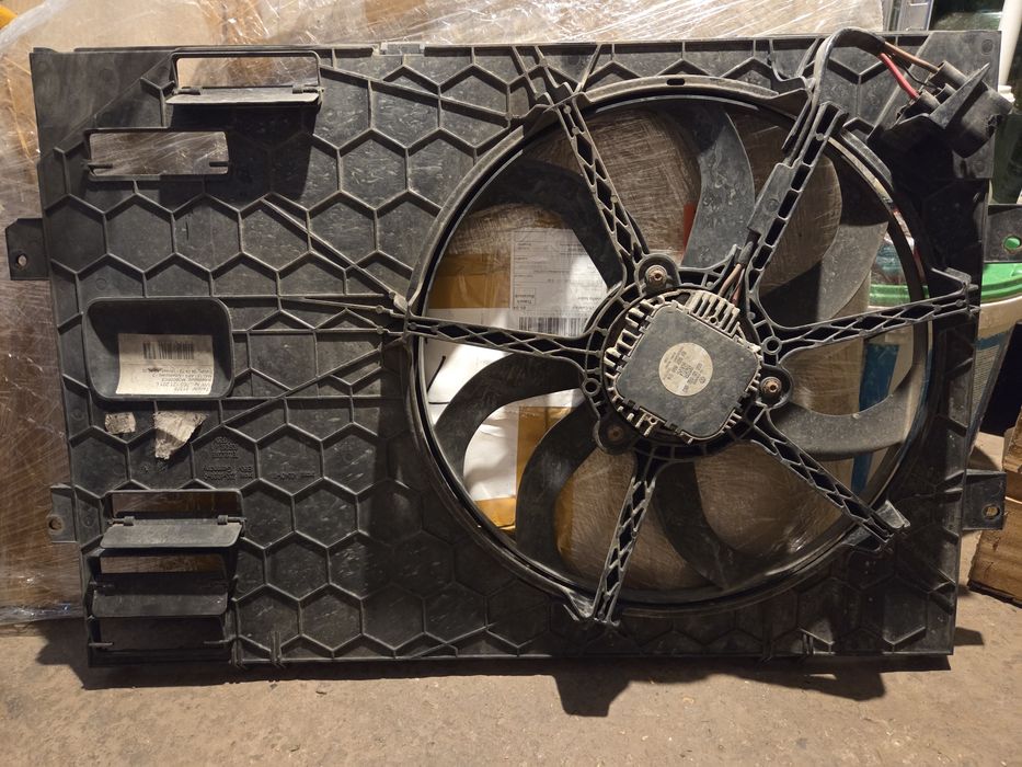 Ventilator vw cu carcasă  7e0121205