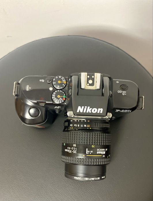 Aparat foto pe film Nikon F-401X + obiectiv AF Nikkor 35–70mm
