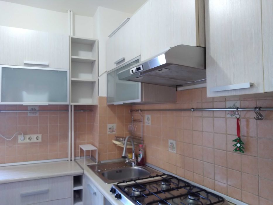 Garsoniera Calea Calarasilor, bloc mixt