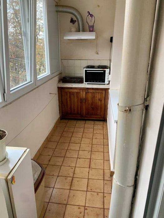 Дава се под наем Двустаен апартамент в Бургас, Възраждане - 72 кв.м за 185 € - Снимка #2