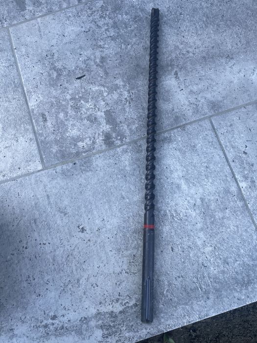 Burghiu hilti.