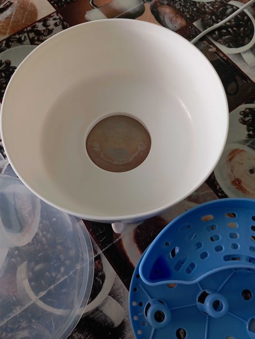 Стерилизатор за шишета и биберони