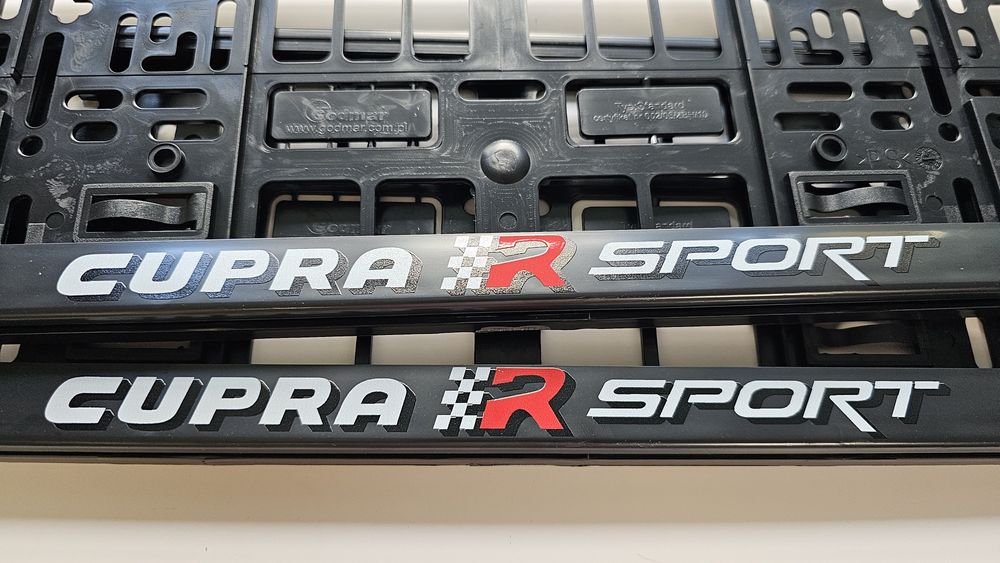 Комплект персонализирани рамки Сеат за регистрационни номера