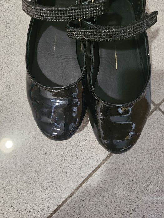 Елегантни обувки Bibi