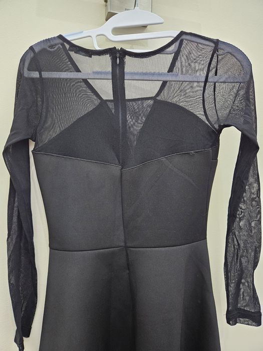 Малка черна рокля