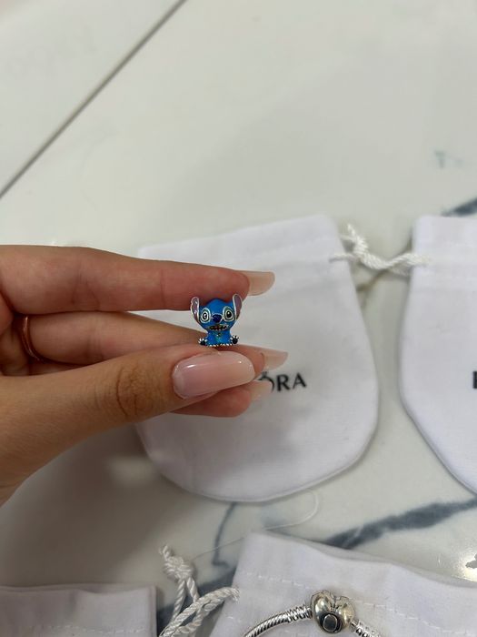 Bratari Pandora Stitch/160 lei bucata/argint