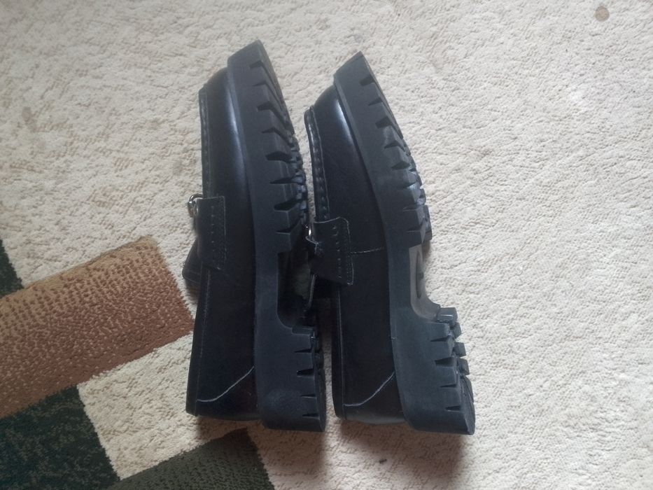 Jeniski kojanni tufli