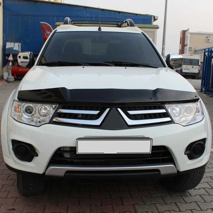 Paravanturi fata-spate, fumurii negre Mitsubishi L-200 2006-2015 4 usi