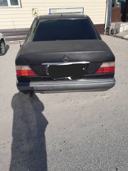 Мерс 124 подешка