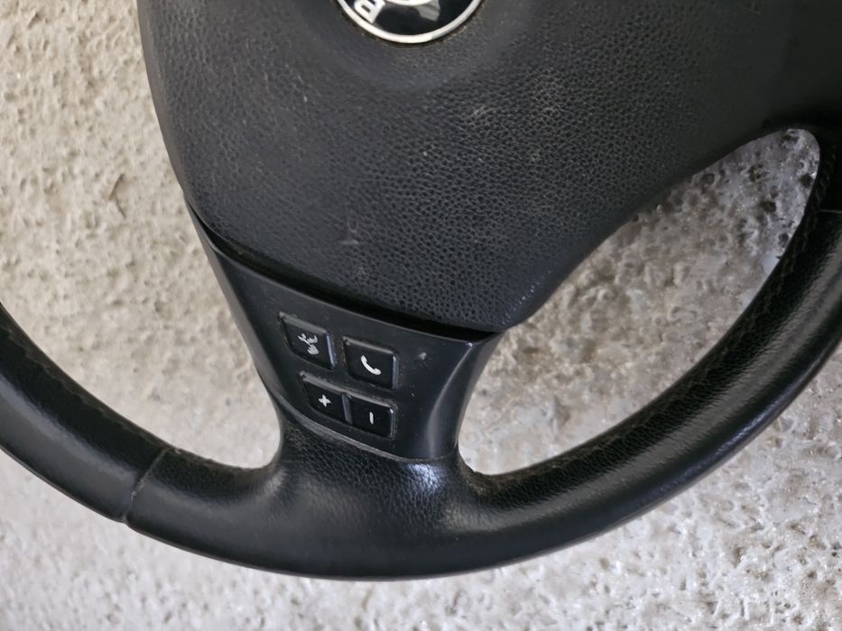 Volan BMW sport 3 spite, piele , comenzi , complet cu airbag