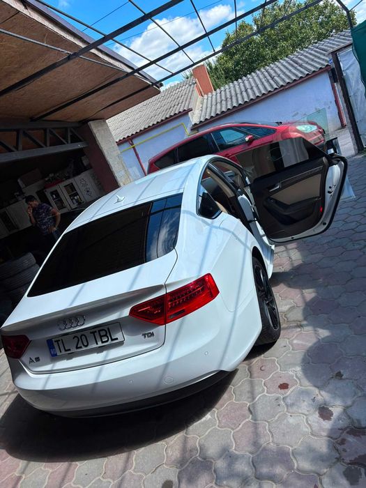 AUDI A5 B8.5 2.0 TDI 143 CP • MANUALĂ 6+1 • 153.000 KM