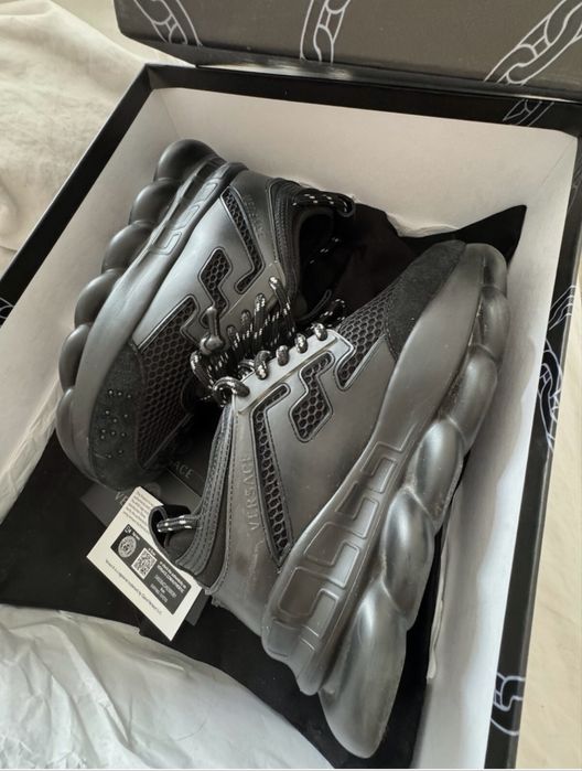 Versace Chain Reaction